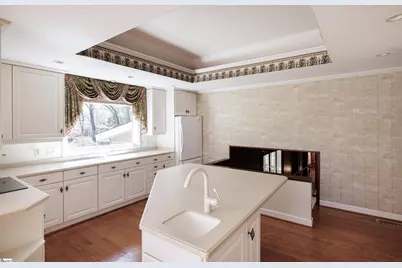 731 Parkins Mill Road, Greenville, SC 29607 - Photo 9