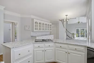 8 Sneed Drive, Taylors, SC 29687 - Photo 9