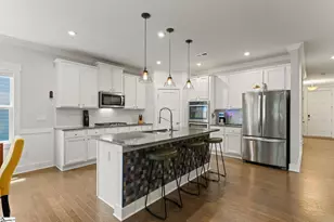 133 Redcroft Dr, Greer, SC 29651 - Photo 9