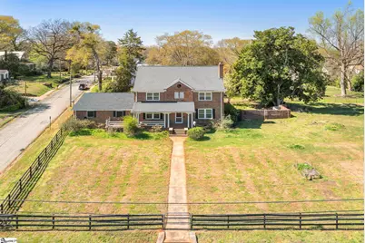 838 S Harper Street, Laurens, SC 29360 - Photo 1