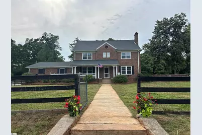 838 S Harper Street, Laurens, SC 29360 - Photo 1
