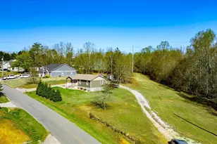 450 Lindsey Lake Rd, Travelers Rest, SC 29690 - Photo 23