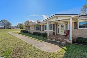 202 Park Rd, Belton, SC 29627 - Photo 11