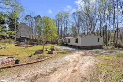 109 Lakeside Drive, Taylors, SC 29687 - Photo 5