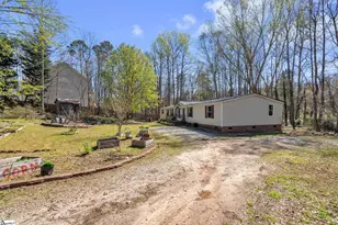 109 Lakeside Dr, Taylors, SC 29687 - Photo 5