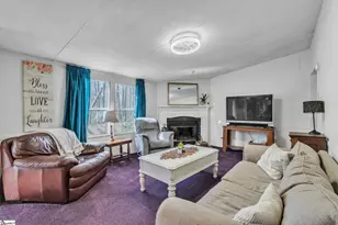 109 Lakeside Dr, Taylors, SC 29687 - Photo 9