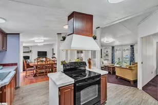 109 Lakeside Dr, Taylors, SC 29687 - Photo 13
