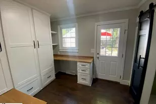 8 Lester Ave, Greenville, SC 29617 - Photo 13