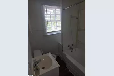 412 Lucerne Drive, Spartanburg, SC 29302 - Photo 9