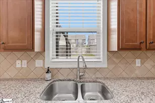 22 Kelvyn St, Greer, SC 29651 - Photo 13