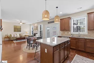 22 Kelvyn St, Greer, SC 29651 - Photo 11