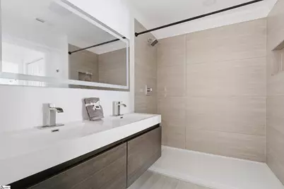 14 Hawthorne Lane, Greenville, SC 29605 - Photo 9