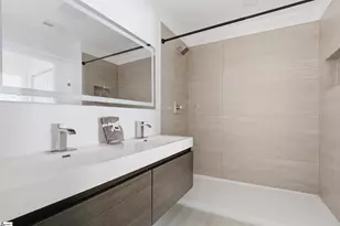 14 Hawthorne Ln, Greenville, SC 29605 - Photo 9