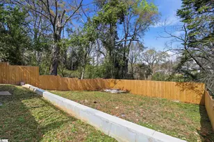 14 Hawthorne Ln, Greenville, SC 29605 - Photo 21