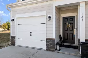 101 Paneer Ln, Taylors, SC 29687 - Photo 3