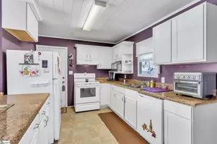 209 Brookmere Rd, Simpsonville, SC 29681 - Photo 3