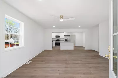 118 E Decatur Street, Greenville, SC 29617 - Photo 7