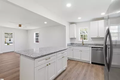 118 E Decatur Street, Greenville, SC 29617 - Photo 13