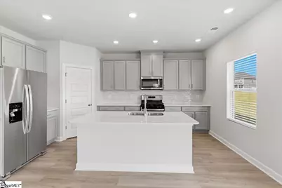 621 Hollybank Street, Fountain Inn, SC 29644 - Photo 9