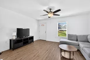 100 Parkstone Dr, Greenville, SC 29609 - Photo 9