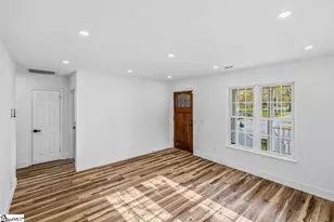 409 Gower St, Greenville, SC 29611 - Photo 7