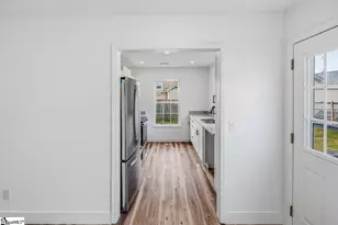409 Gower St, Greenville, SC 29611 - Photo 5
