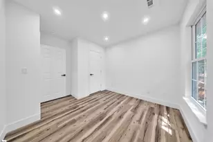 409 Gower St, Greenville, SC 29611 - Photo 17