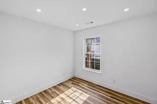 409 Gower St, Greenville, SC 29611 - Photo 17