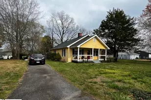 505 S Randolph Ave, Landrum, SC 29356 - Photo 3