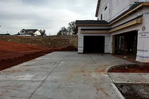 403 Rustic Outland Dr, Simpsonville, SC 29681 - Photo 3