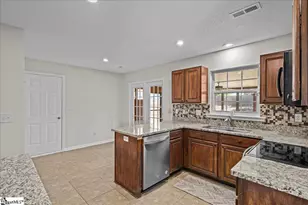 6 Avenel Ct, Simpsonville, SC 29681 - Photo 11