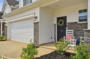 221 Pendergast Rd, Greenville, SC 29605 - Photo 3