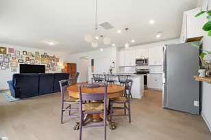 221 Pendergast Rd, Greenville, SC 29605 - Photo 9