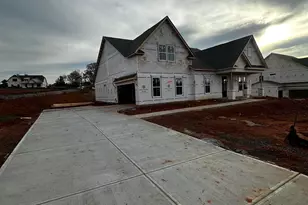 401 Rustic Outland Dr, Simpsonville, SC 29681 - Photo 5