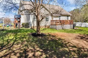 139 Cherrywood Rd, Woodruff, SC 29388 - Photo 33