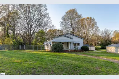 105 Shands Street, Clinton, SC 29325 - Photo 5