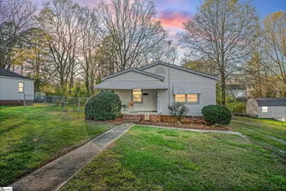 105 Shands Street, Clinton, SC 29325 - Photo 1