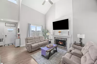 704 Rockcliff Street, Greenville, SC 29617 - Photo 17