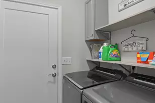 704 Rockcliff St, Greenville, SC 29617 - Photo 33