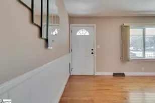 401 Lanewood Dr, Greenville, SC 29607 - Photo 5