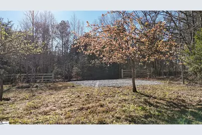 829 Bramlett Road, Laurens, SC 29360 - Photo 7