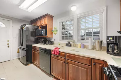 2817 Anderson Road, Greenville, SC 29611 - Photo 5