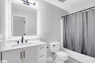 11 Forest Lake Dr, Simpsonville, SC 29681 - Photo 15