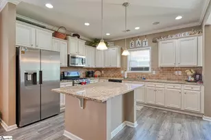 737 Stilmore Dr, Duncan, SC 29334 - Photo 9