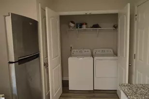 323 Long Grove Ln, Greer, SC 29650 - Photo 5