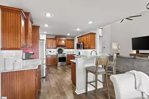 116A Ridge Rd, Greenville, SC 29607 - Photo 5