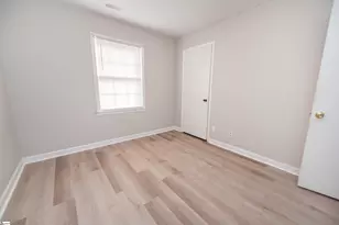 1466 B Dover Rd, Spartanburg, SC 29301 - Photo 13