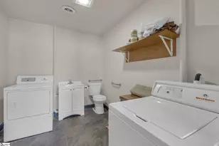 815 W Main St, Pickens, SC 29671 - Photo 13