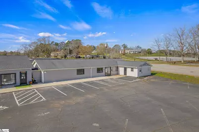 815 W Main Street, Pickens, SC 29671 - Photo 3