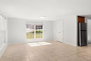 1028 Pine Lake Dr, Anderson, SC 29689 - Photo 3
